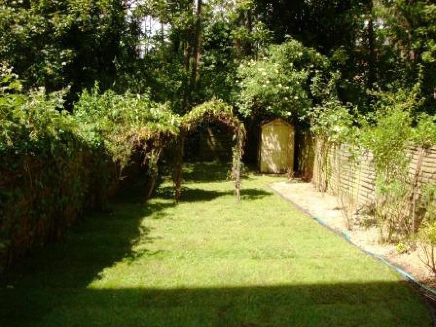 			HUGE GARDEN, 2 Bedroom, 1 bath, 1 reception Flat			 Goldhurst Terrace, WEST HAMPSTEAD